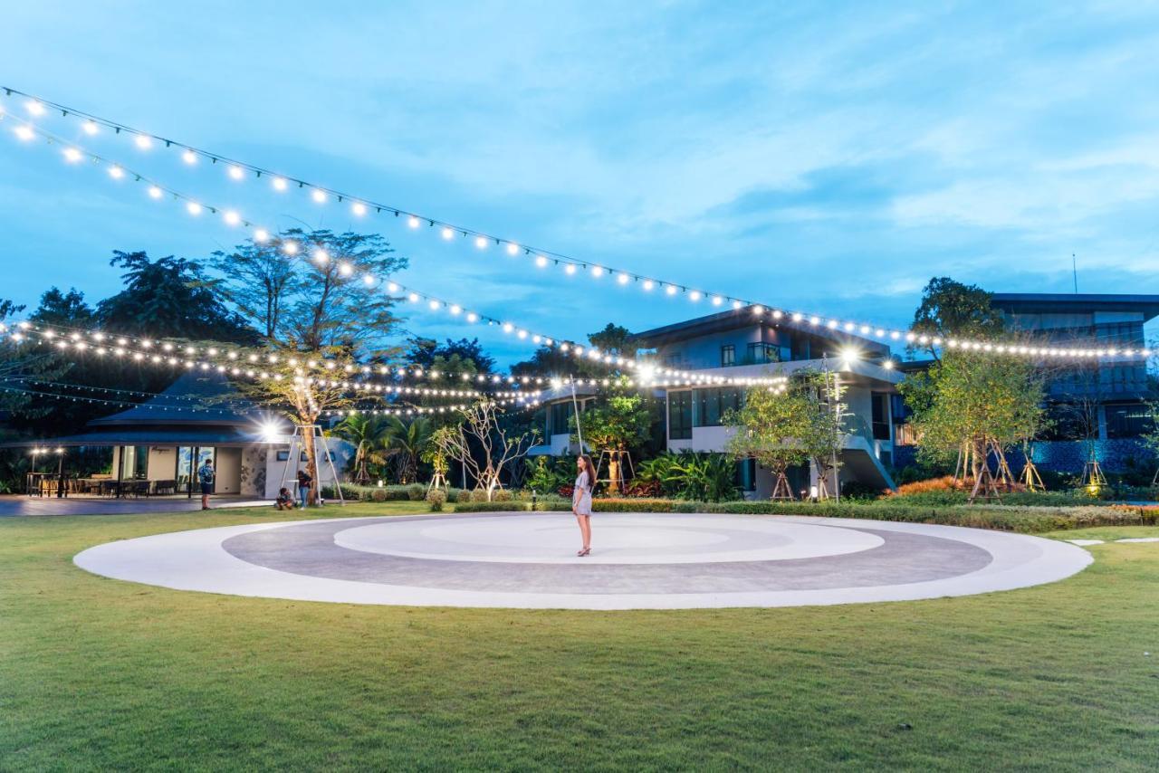 Na Tree Tara Riverside Resort Amphawa Damnoensaduak Bagian luar foto