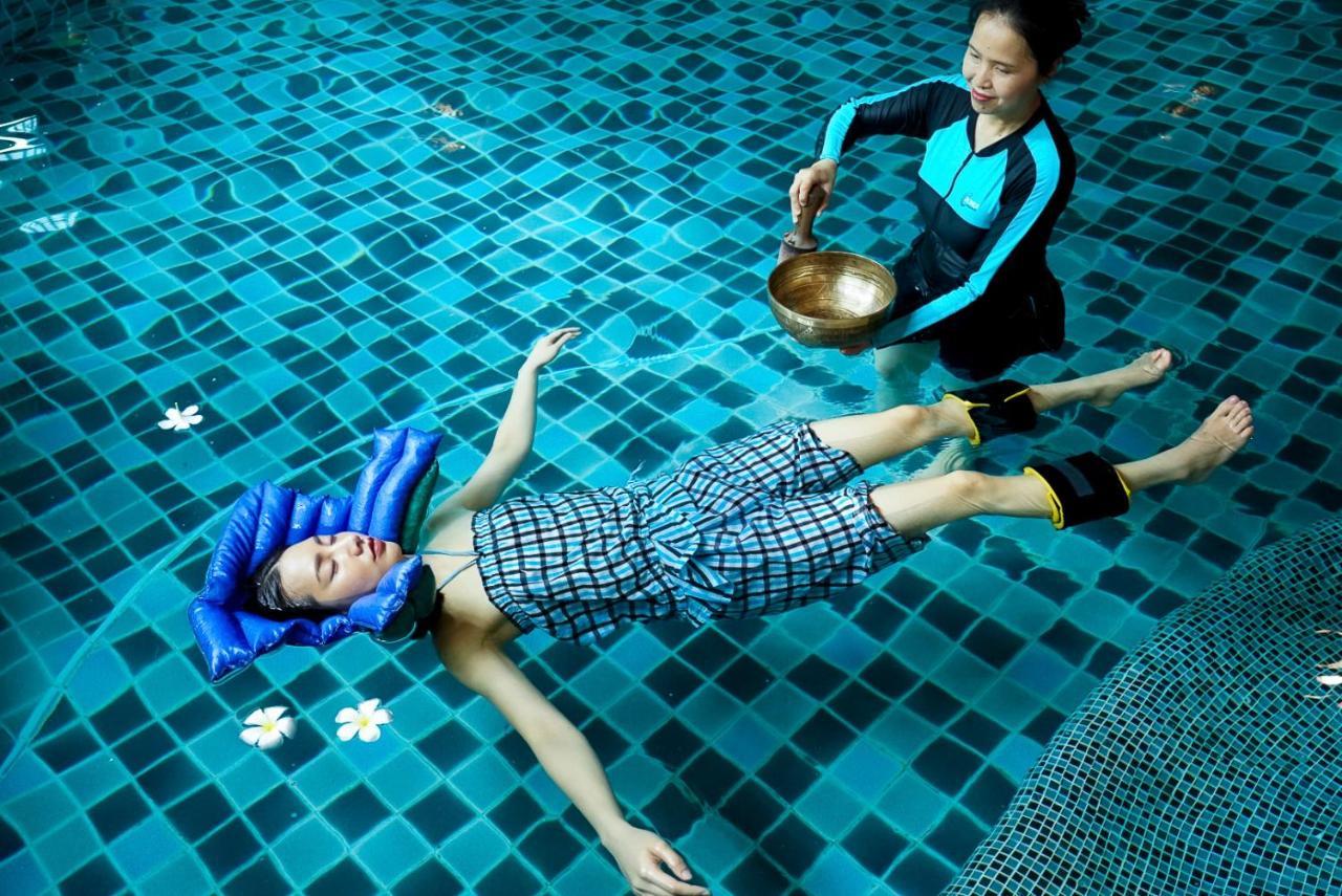 Na Tree Tara Riverside Resort Amphawa Damnoensaduak Bagian luar foto