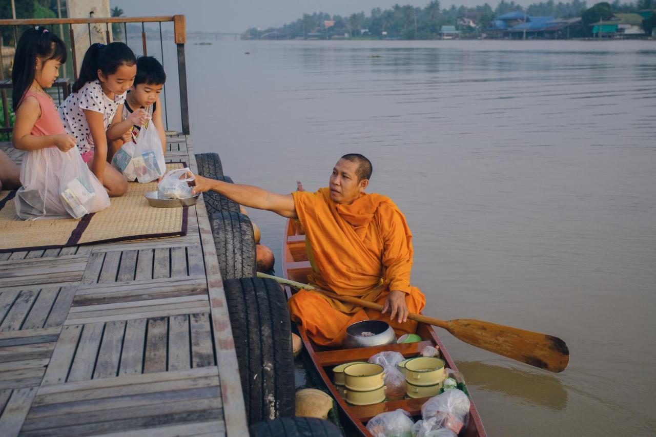 Na Tree Tara Riverside Resort Amphawa Damnoensaduak Bagian luar foto