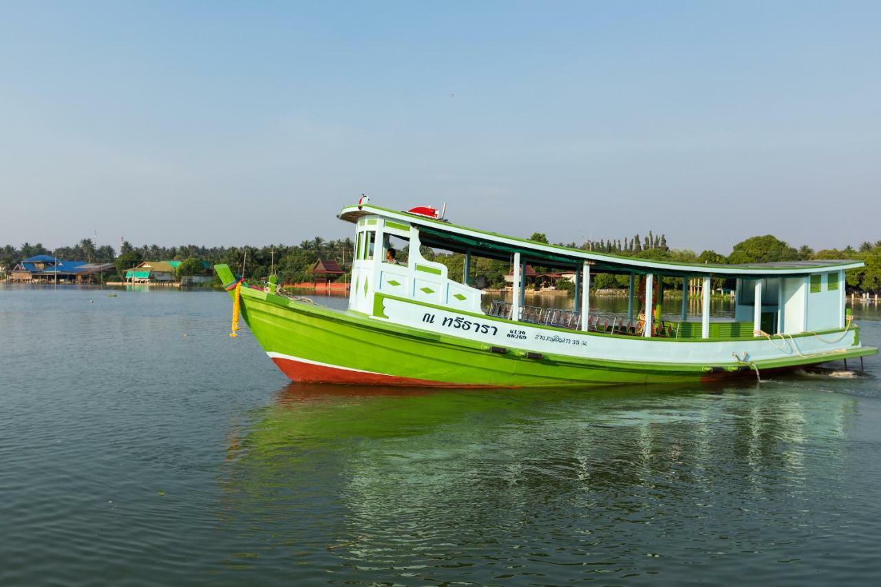 Na Tree Tara Riverside Resort Amphawa Damnoensaduak Bagian luar foto